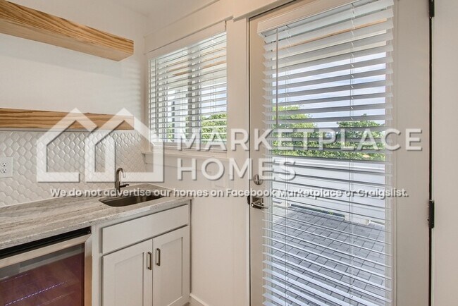 Building Photo - 518 Yokley Rd