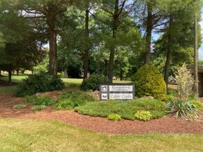 Building Photo - 104 Georgetown Ln