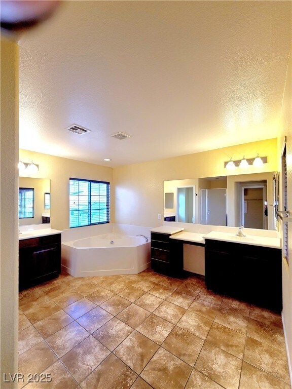 Building Photo - 6628 Chinatown St