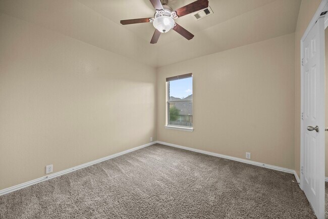 Building Photo - 17414 Aldenwilds Ln