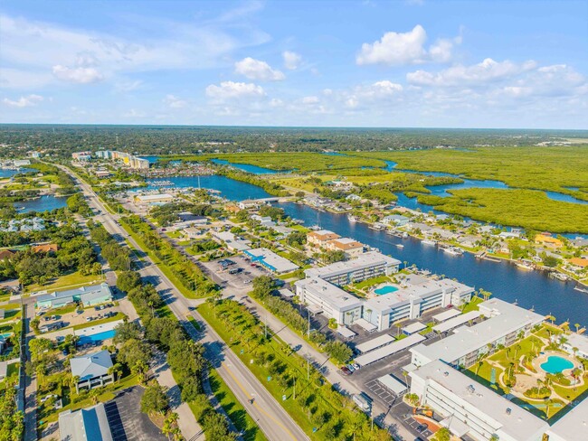 Building Photo - New Smyrna Fully Furnished 2BD/2BA Beach Condo in Waterfront Community!