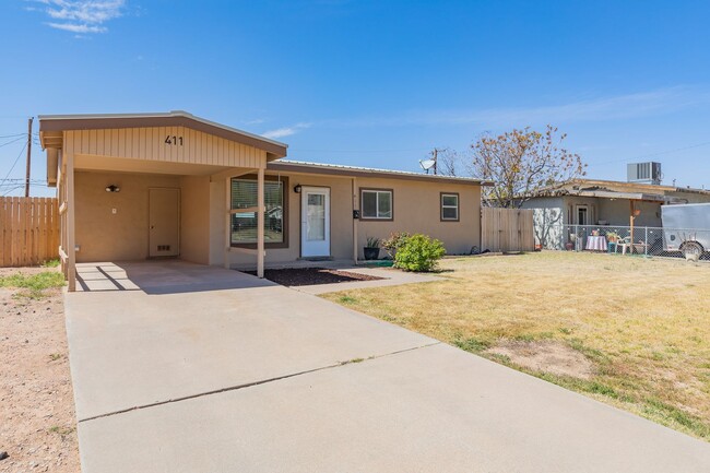 Building Photo - Charming 3 Bed 1 Bath Home