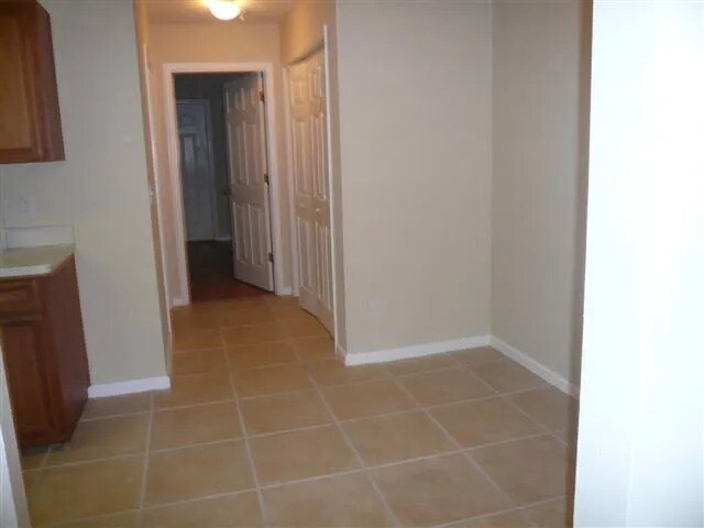 Building Photo - 2525 Hartsfield Rd