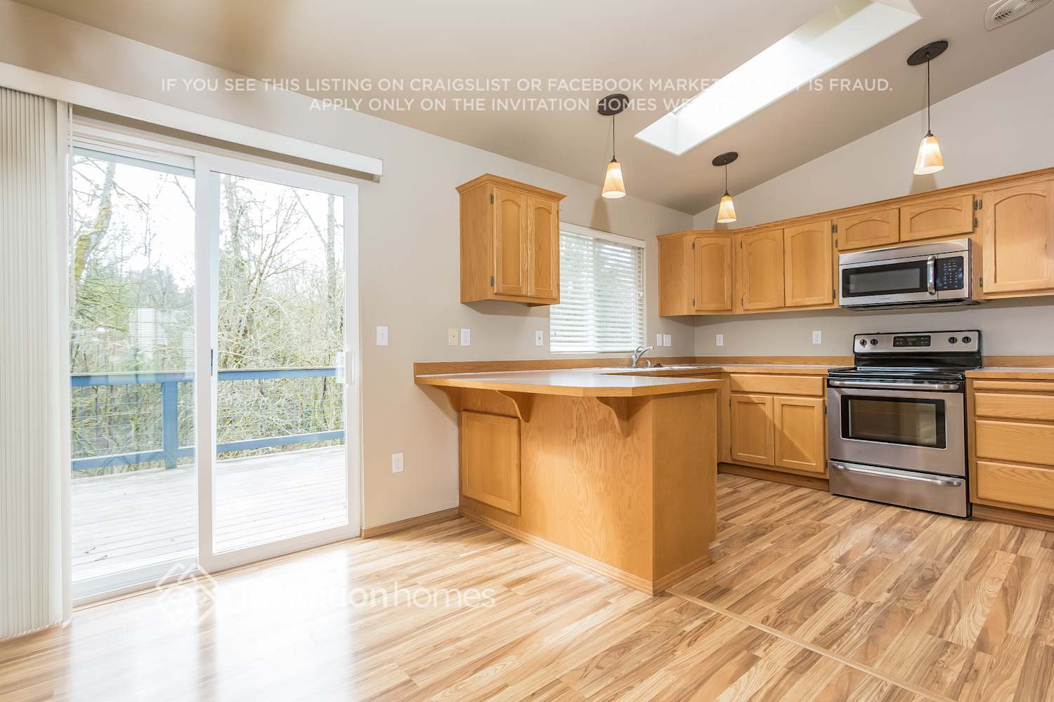 Building Photo - 7400 46th Pl NE