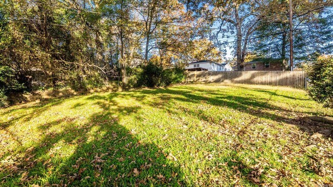 Building Photo - 7400 L St