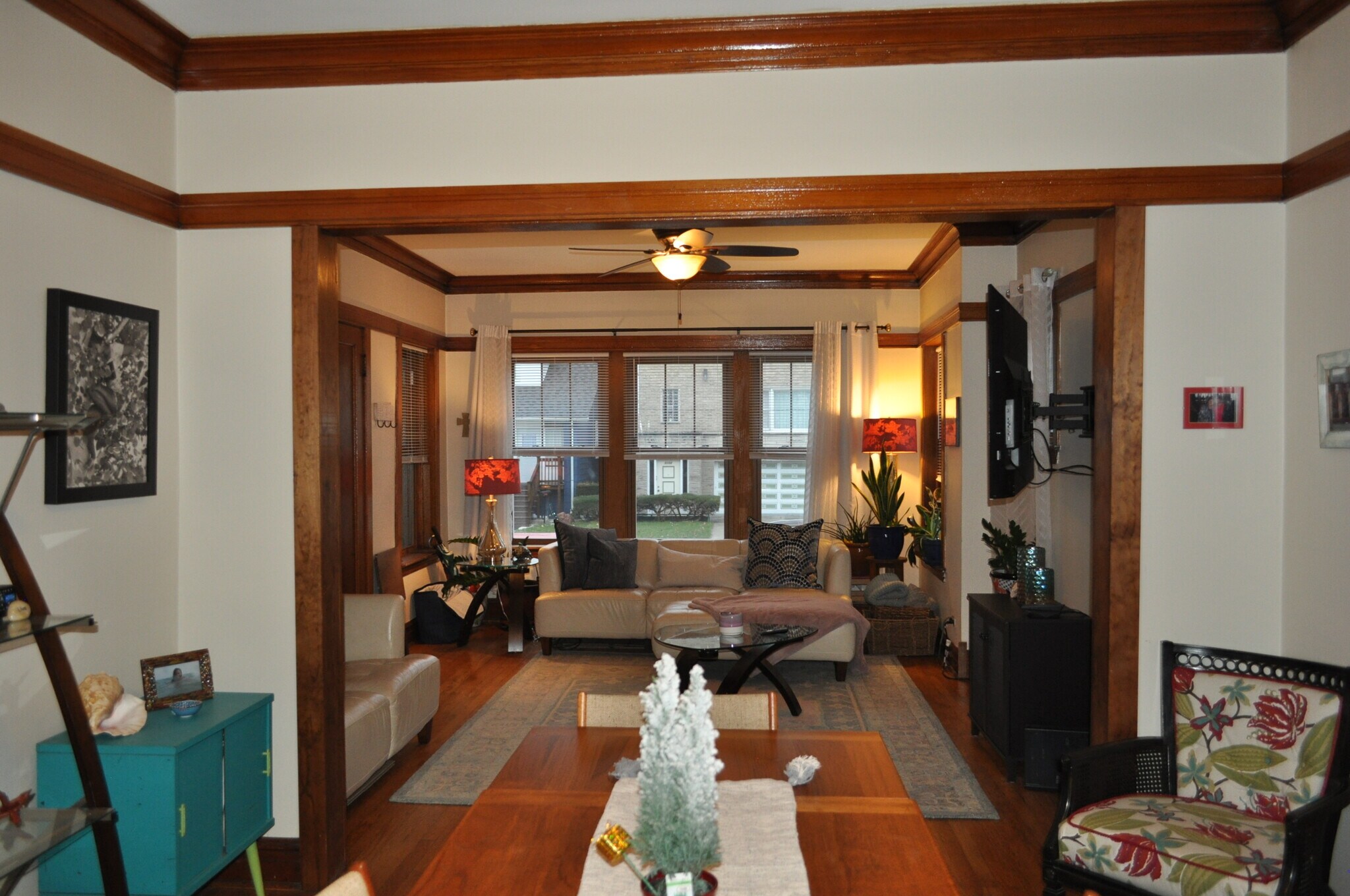 Building Photo - 5105 W Cornelia Ave
