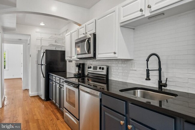 Building Photo - 1400 Oglethorpe St NW
