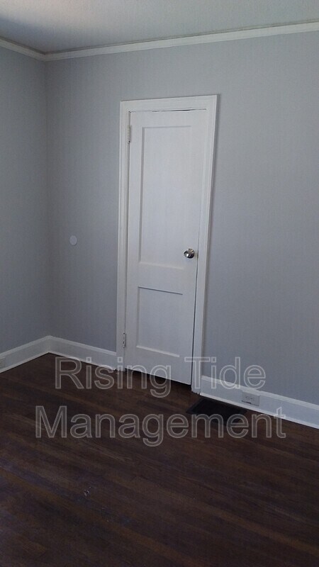 Building Photo - 4404 Avenue M