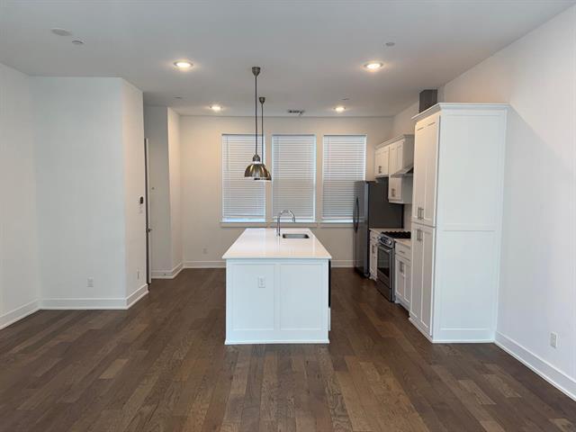 Building Photo - 645 N Tyler St