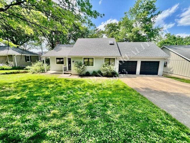 Building Photo - Beautiful UPDATED Ranch in Mission-Coming SOON!!