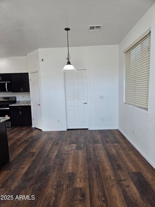 Building Photo - 4321 W Judson Dr