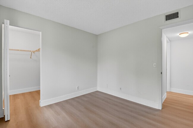 Building Photo - 4850 Sable Pine Cir