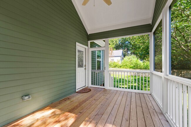 Building Photo - Beautifully Built Ranch Home in Desirable ...