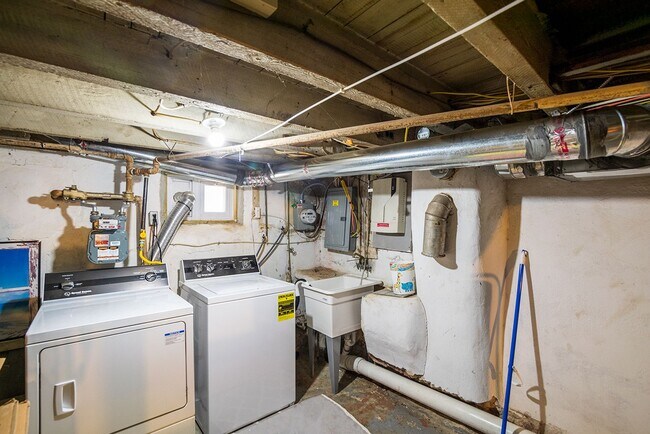 Building Photo - Charming Two Bedroom in Fishtown