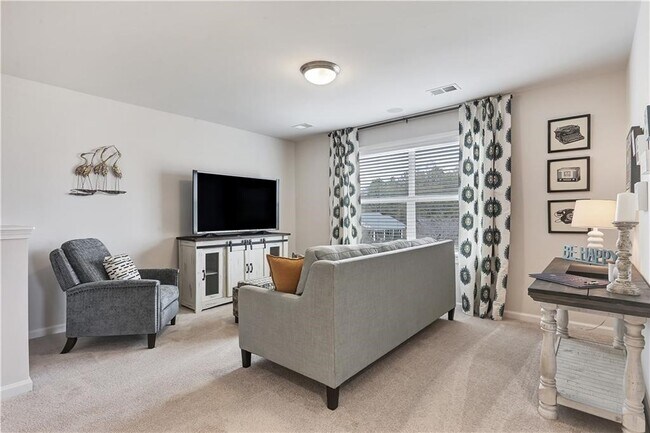 Building Photo - 217 Scenic Rd