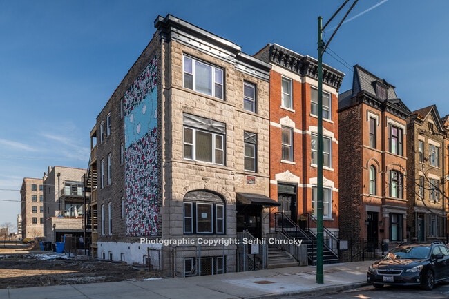 Primary Photo - 934 W 19th St