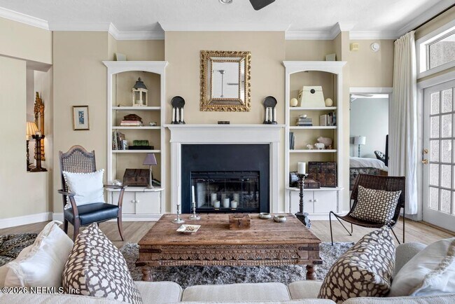 Building Photo - 137 Oak View Cir