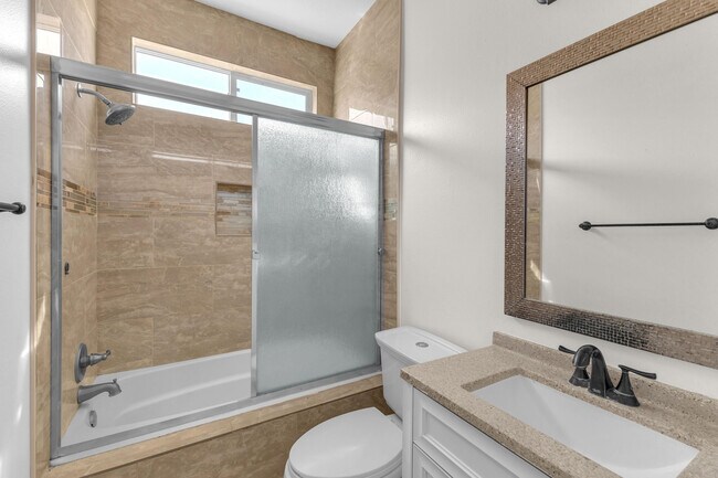 Building Photo - 83107 Greenbrier Dr