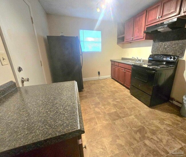 Building Photo - 1731 Knight Dr