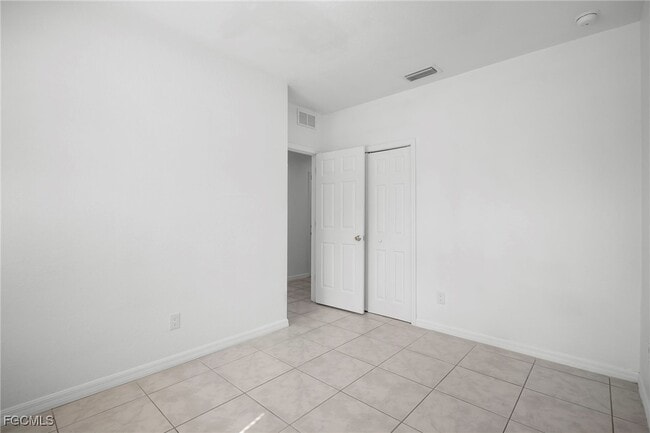 Building Photo - 3309 Armstrong Ct