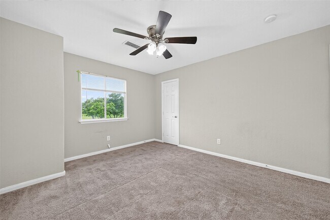 Building Photo - 3219 Watercliff Ct