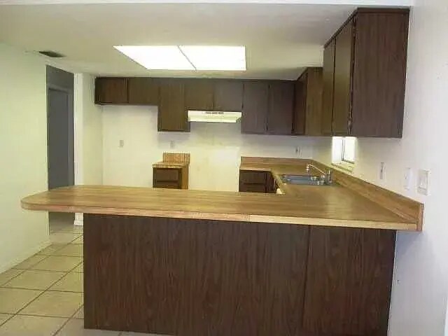 Building Photo - 2231 Iris Way