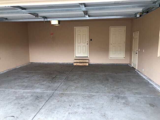 Building Photo - RANCH-STYLE 3BD DUPLEX FEATURING ONE-LEVEL LIVING IN FALCON! - Security Deposit Waiver Available