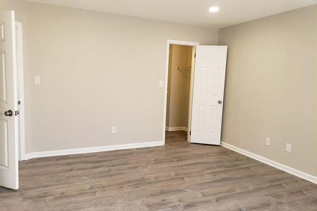 Building Photo - 25 Lear Ct