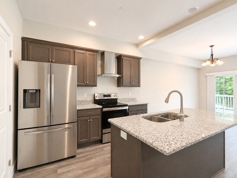 Building Photo - 201 Sage Blvd