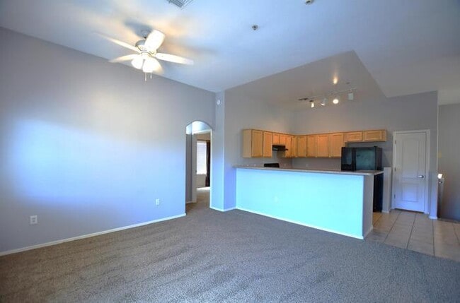 Building Photo - 2 bed 2 bath 1 car garage in Augusta Ranch area