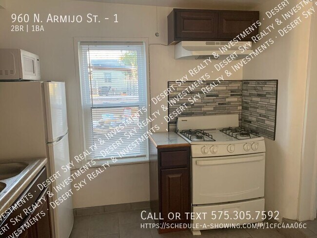 Building Photo - 960 N Armijo St