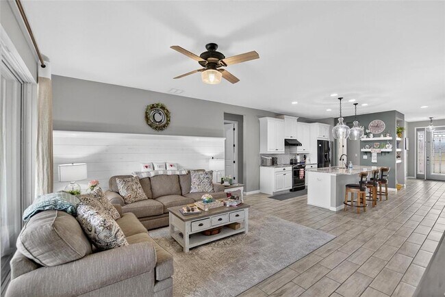 Building Photo - 12313 Prairie Valley Ln