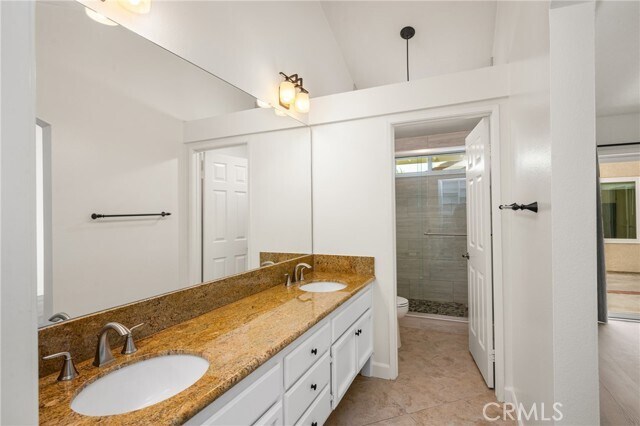 Building Photo - 53 Cedarlake
