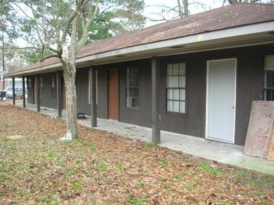 Building Photo - 4643 Sycamore St