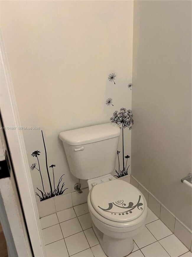 Building Photo - 5357 SW 125th Ave