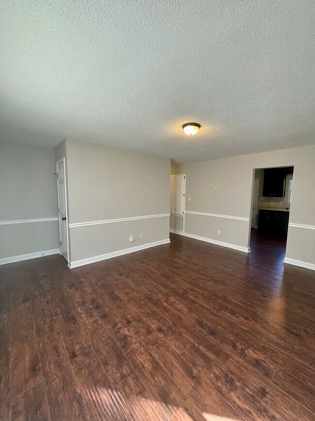 Building Photo - Winget143