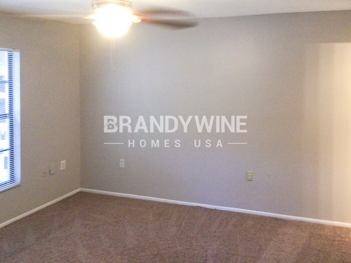 Building Photo - 2510 E Curtis St