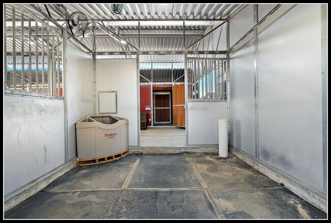 Building Photo - 3 Acre Horse Ranch & Home Rental SE Boise ...
