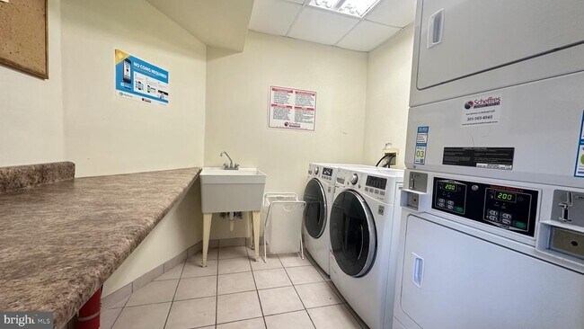 Building Photo - 1816 Kalorama Rd NW