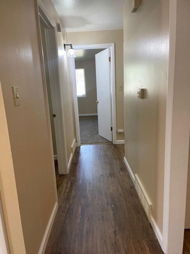 Building Photo - co4325