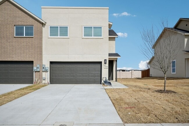 Building Photo - 3438 Taas Dr
