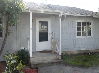 Building Photo - One bedroom walking distances to Broadway Ave