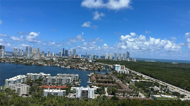 Building Photo - 16385 Biscayne Blvd