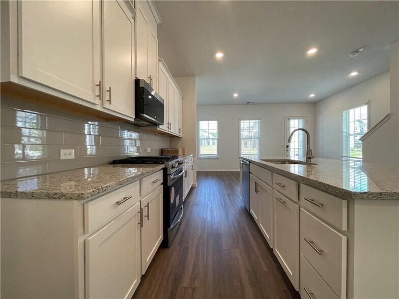 Building Photo - 1597 Tilden Ct
