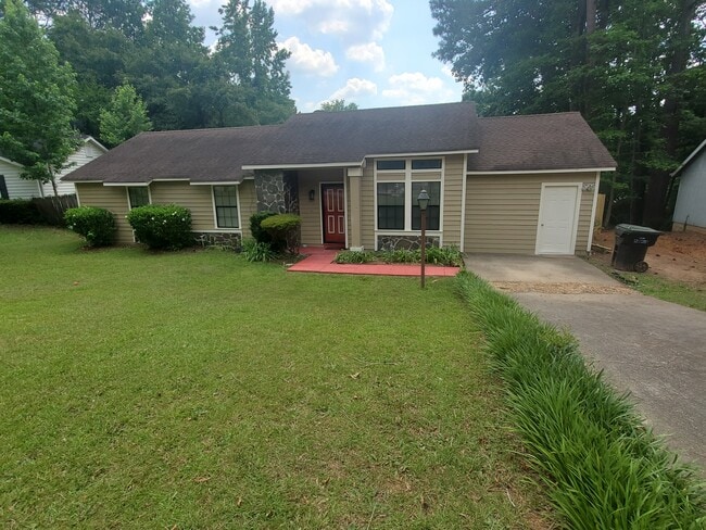 Primary Photo - 313 Peachtree Dr