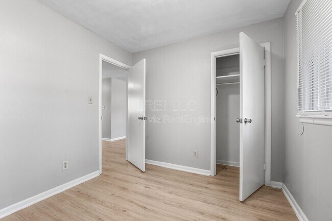 Building Photo - 3534 Terrier Ln