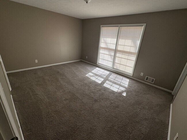 Building Photo - Spacious 4BR House in Lithonia