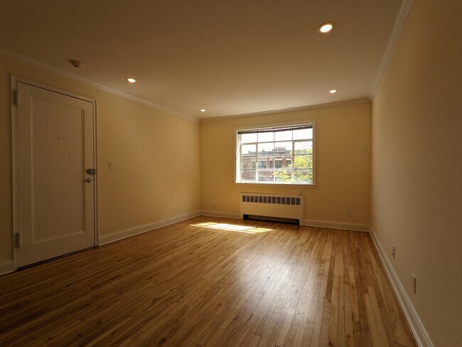 Building Photo - 76 St Paul St