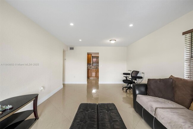 Building Photo - 10401 SW 108th Ave