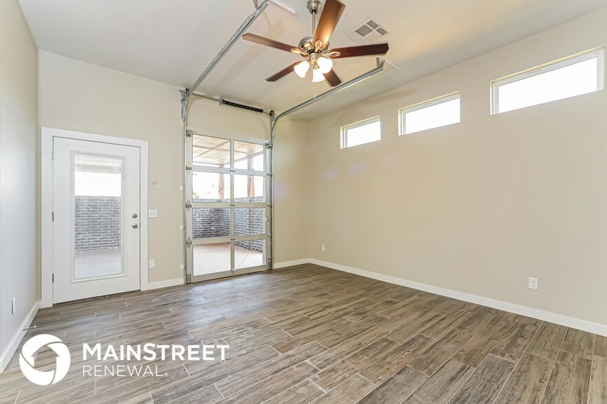 Building Photo - 11341 Paradise Out Ln